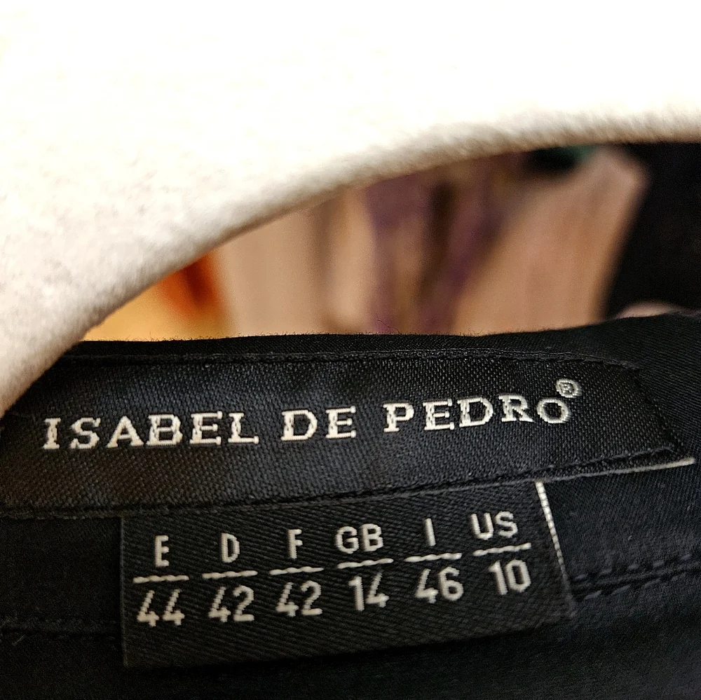 NEW ISABEL DE PEDRO Black Art Queen Saint Print Top 10 M (Featured at a Museum) - Picture 8 of 10